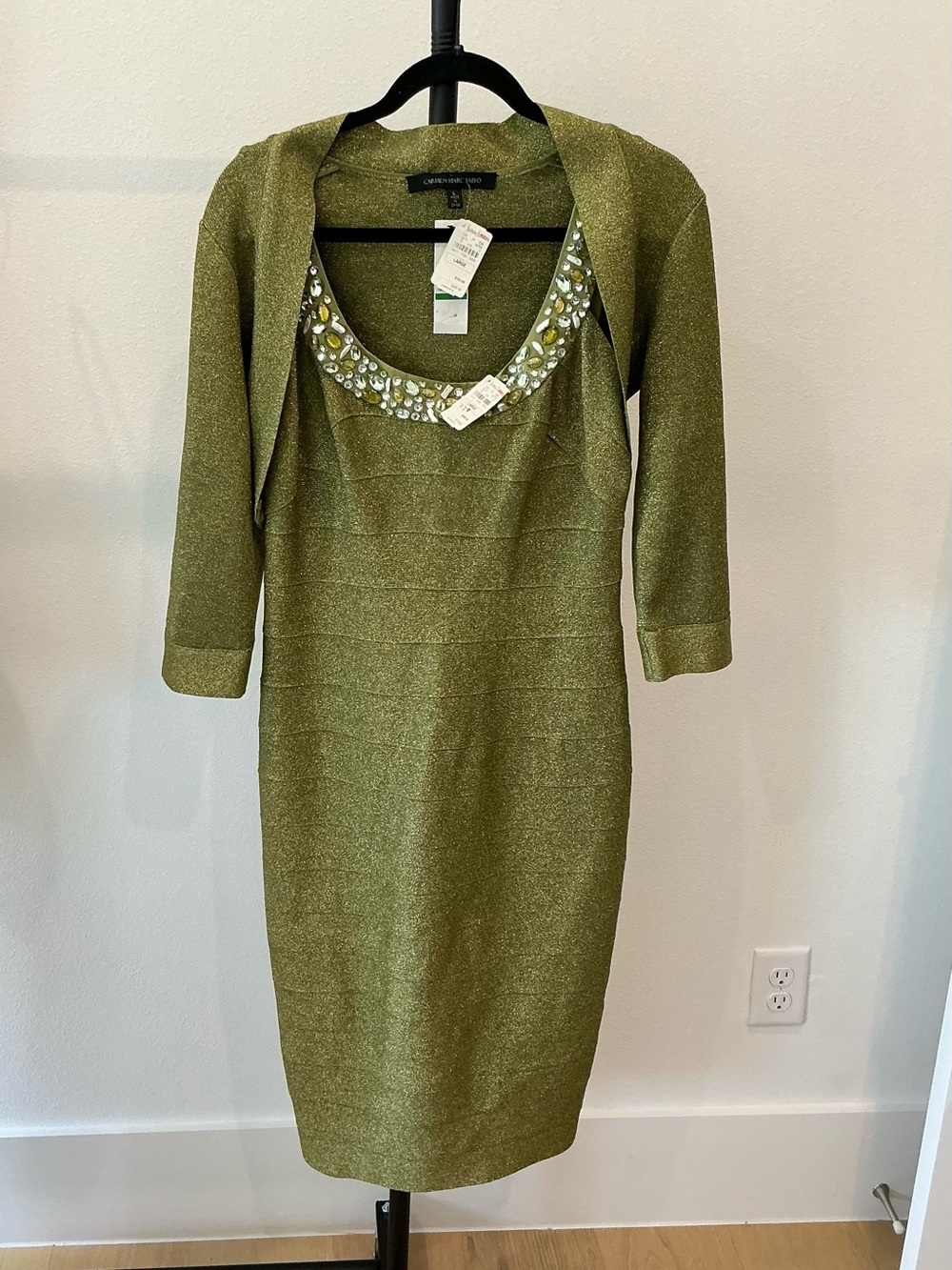 NWT Elegant STUNNING Carmen Marc Valvo Gold Bandage Dress ~ Large 💎